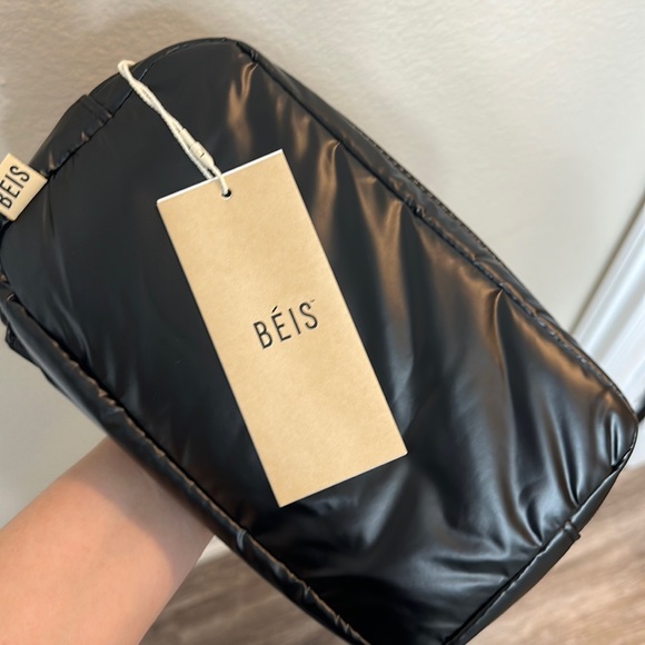 BEIS The Expandable Pouch in Black main image 8
